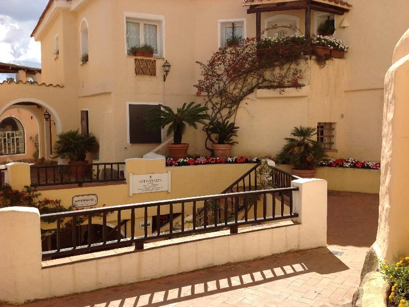 Residence Costa Ruja Portisco Exteriér fotografie