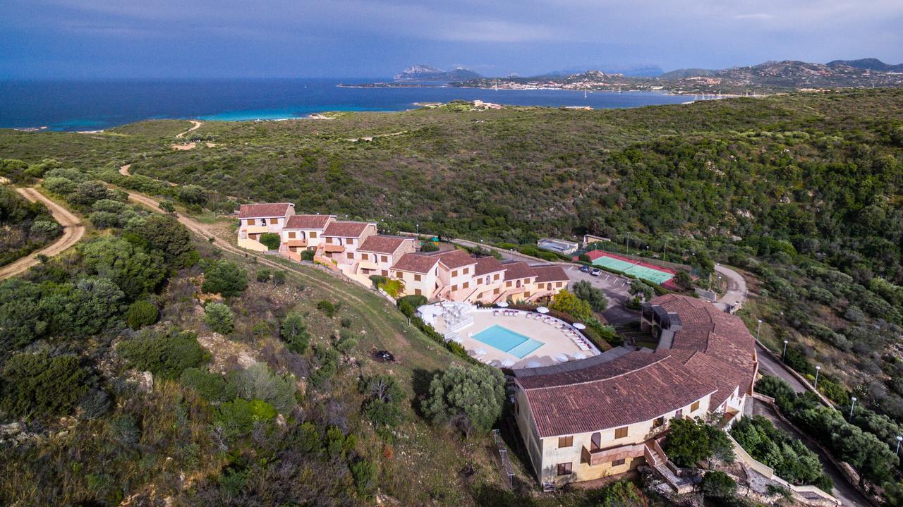 Residence Costa Ruja Portisco Exteriér fotografie