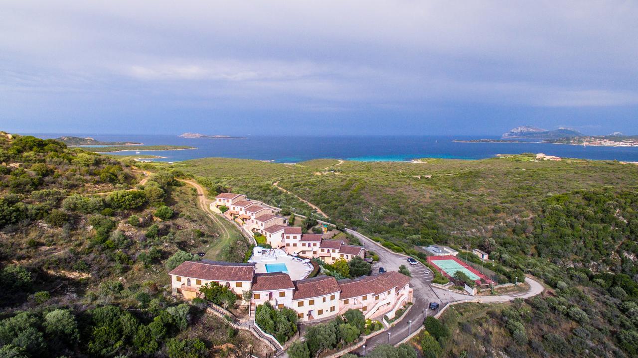 Residence Costa Ruja Portisco Exteriér fotografie