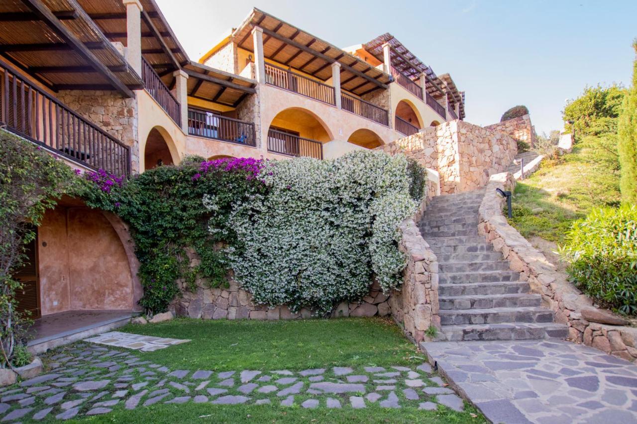 Residence Costa Ruja Portisco Exteriér fotografie